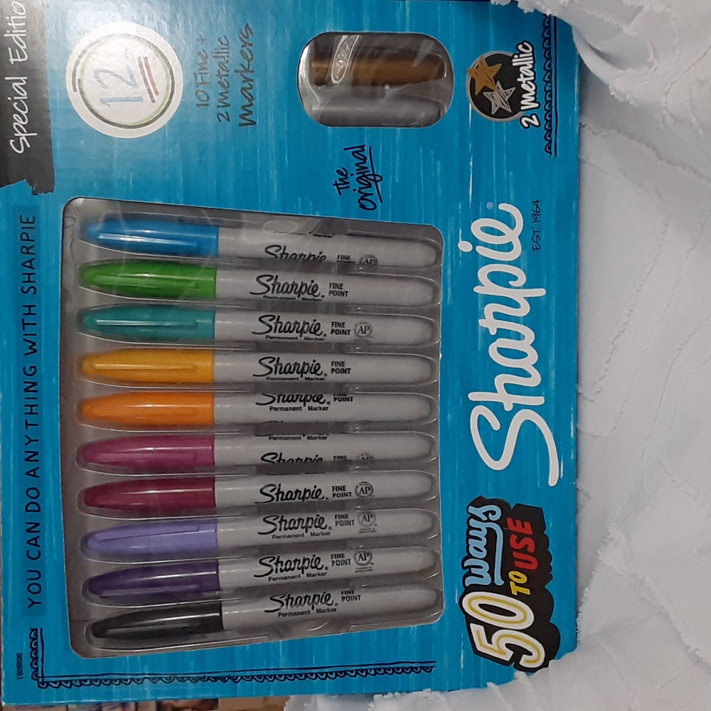 ❗SOLD❗Sharpie Special Edition 12 ct. Marker Set